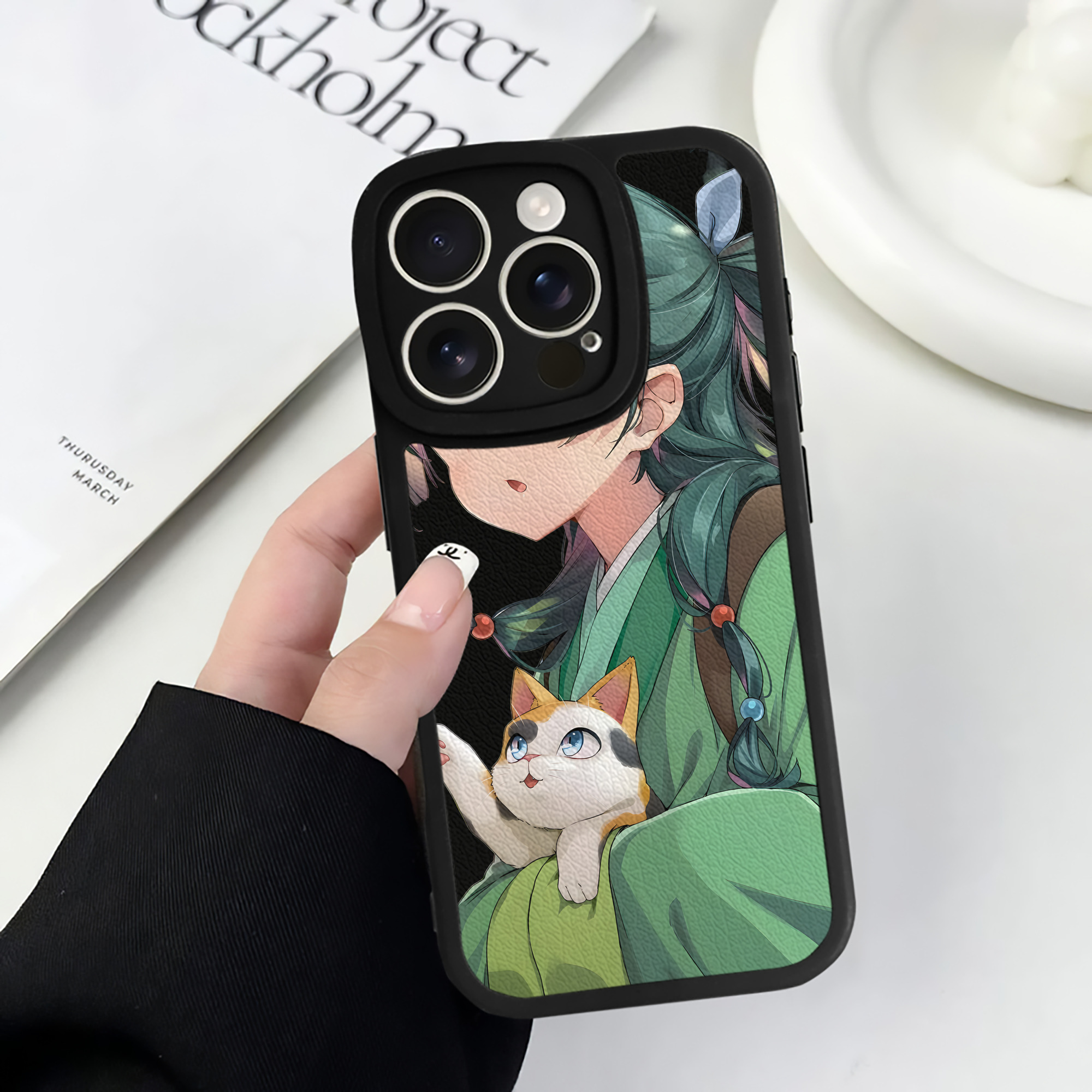 （画像用） 薬屋のひとりごと The Apothecary Diaries 【iPhone 16シリーズ対応】シリコンスマホケース（レザー調） 材質：シリコン